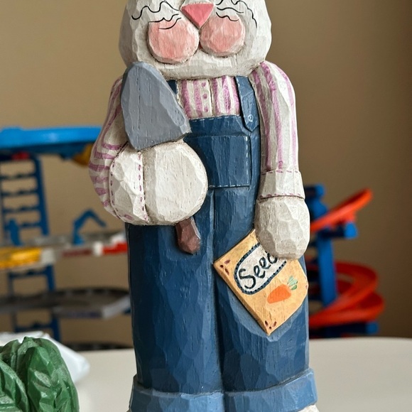 Retired Eddie Walker Gardner Rabbit Easter bunny holiday decor spring EUC worm - Picture 8 of 8